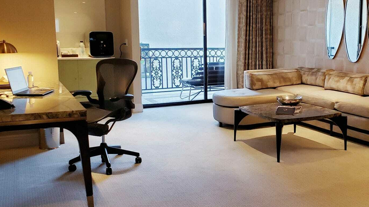 Віддалена робота у готелі - фото 1