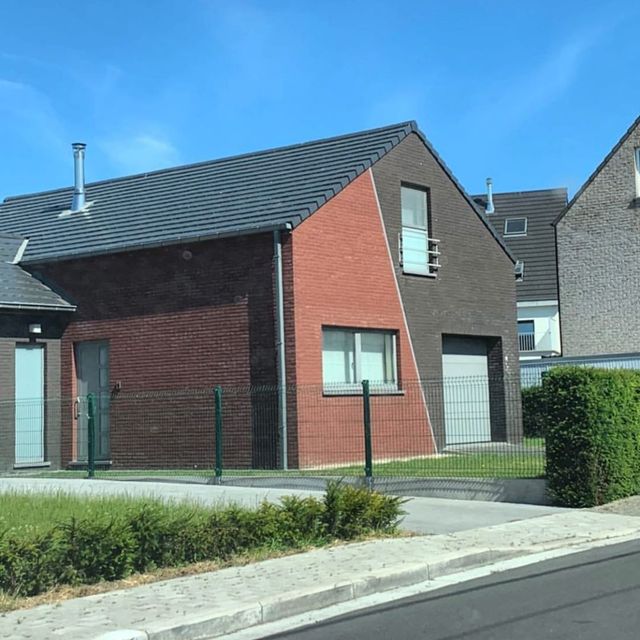 Потворна бельгійська архітектура, яка дивує: епічні фото - фото 414094