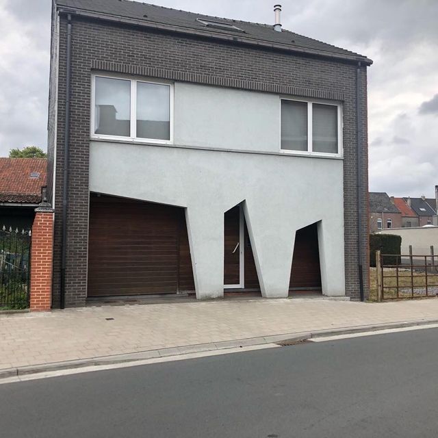 Потворна бельгійська архітектура, яка дивує: епічні фото - фото 414113