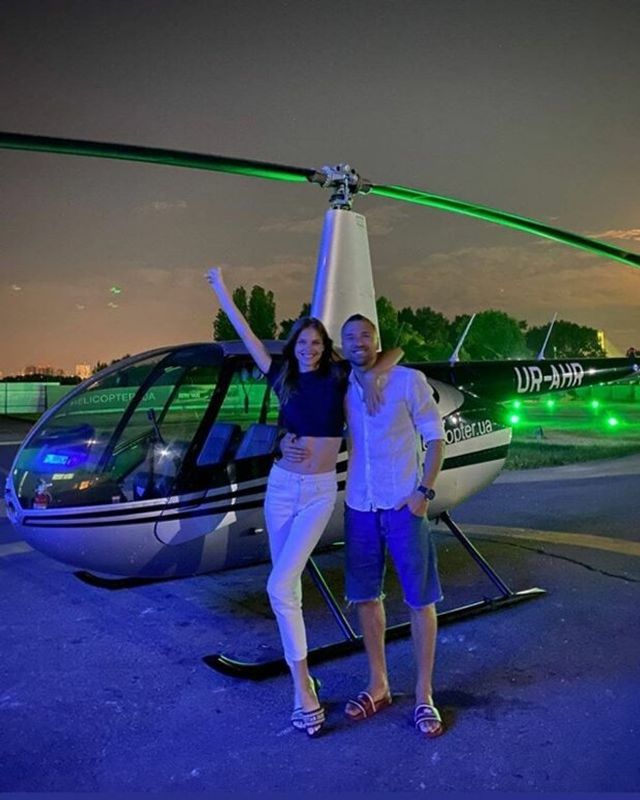 Холостяк Макс Михайлюк показав нову обраницю-модель - фото 414304