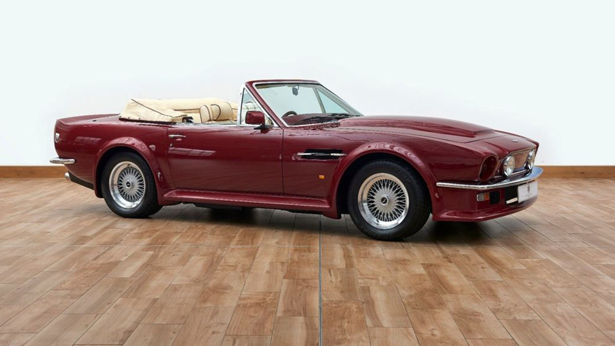 Вінтажний Aston Martin Девіда Бекхема продають за пів мільйона