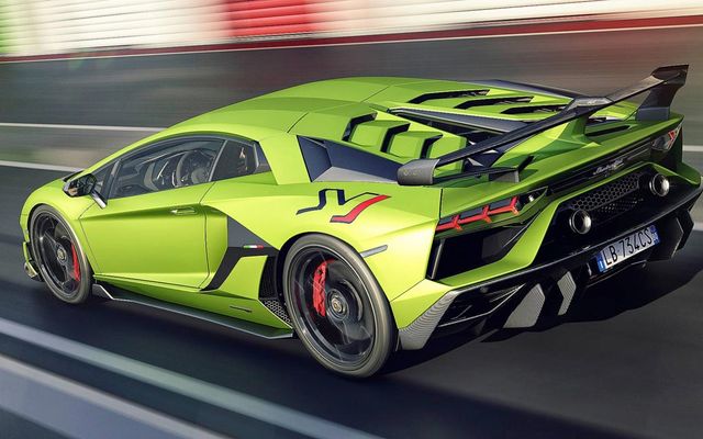 У Рівненській області зареєстрували авто за 15 мільйонів гривень - фото 414423