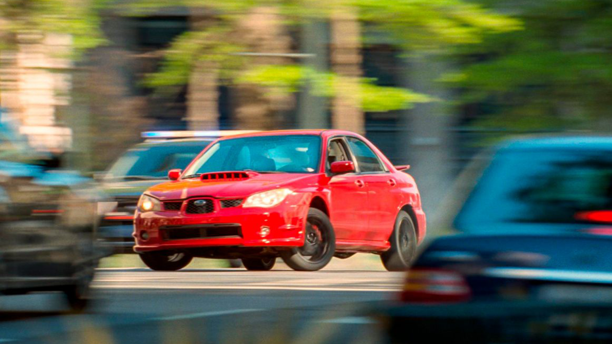 Наче трюк з кіно: у мережі з'явилося відео моменту незвичайного ДТП