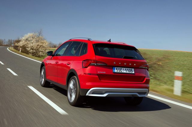 Названі українські ціни кросовера Skoda Kamiq - фото 415064