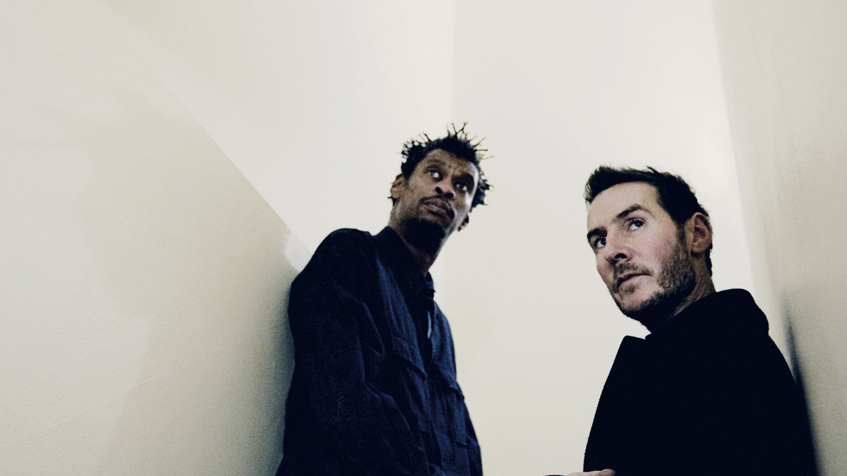 Massive Attack випустив міні-альбом - фото 1