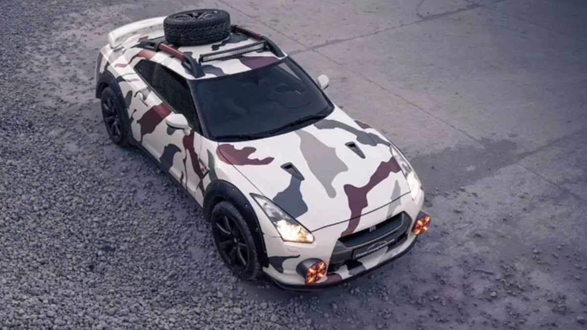 Суперкар перетворили на 600-сильний позашляховик: ефектні фото