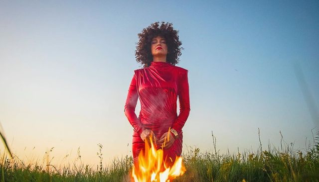 Даша Астаф'єва здивувала несподіваною зміною іміджу - фото 416110