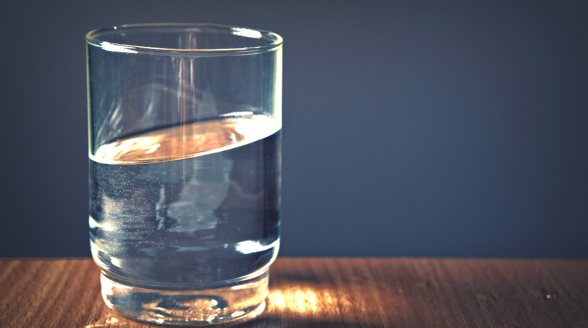 15 крутих ідей використання звичайного спирту в побуті