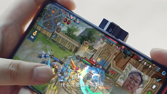 Ігровий смартфон Lenovo Legion з унікальною камерою показали у дії - фото 416511