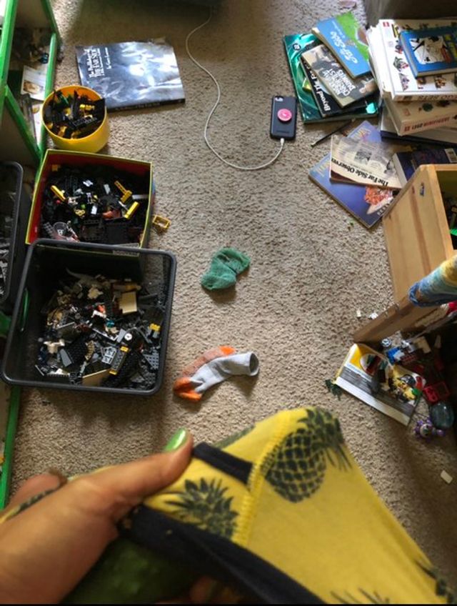 Як правильно робити дікпіки: кумедна інструкція від дівчини на прикладі огірка - фото 416701