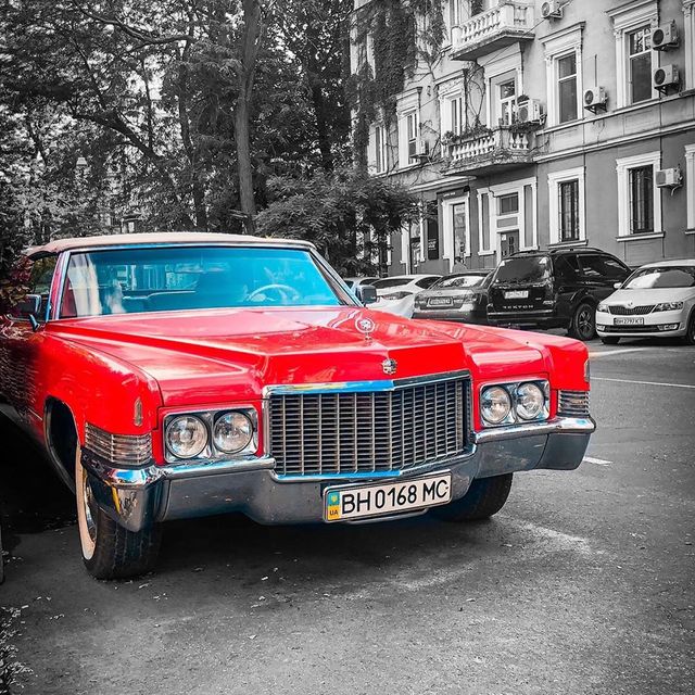 В Україні зняли розкішне американське авто 70-х - фото 416775