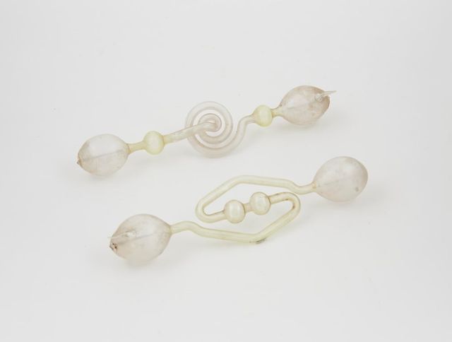 Музей в Лондоні просить допомогти впізнати дивні предмети - фото 416919