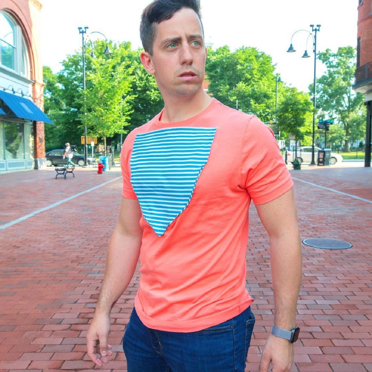 Маска завжди з тобою: винахід цього американця змушує сміятись