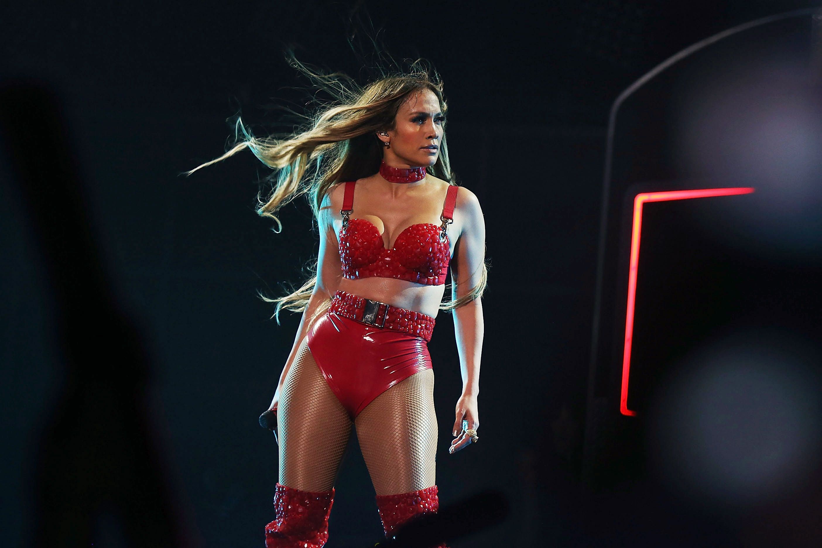 Впізнай сідниці Дженніфер Лопес: складний тест для справжніх фанатів