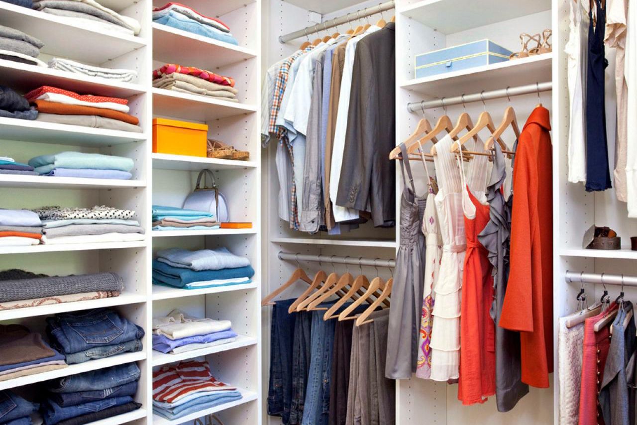 Складання футболок на швидкість: робот обійшов людину кумедній дисципліні