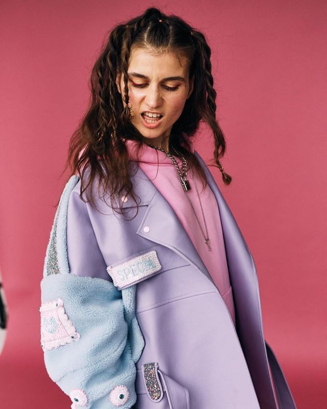 Jerry Heil – БЛОГЕР: слухайте саундтрек до нового серіалу FAKE - фото 417771