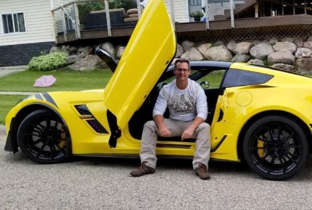 Історія, яка вражає: незрячий канадієць прозрів і відразу ж купив собі Chevrolet Corvette - фото 417965