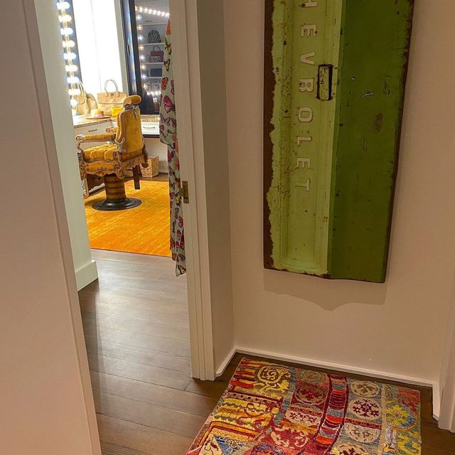 У мережі висміяли дизайн квартири Джіджі Хадід - фото 418086