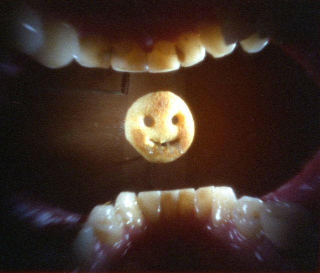 Британці придумали конкурс іронічних фотографій картоплі – дивіться, що з цього вийшло - фото 418434