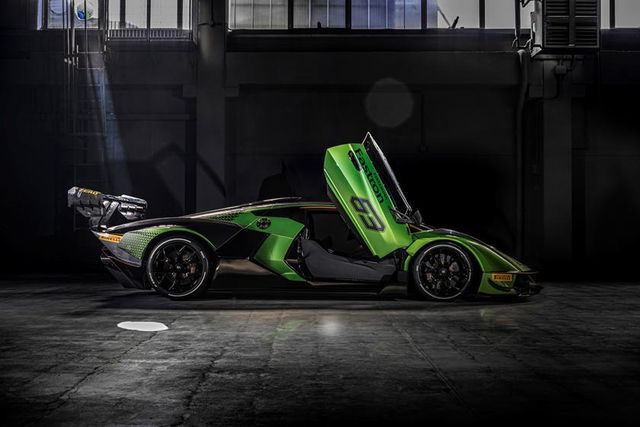 Lamborghini представили найпотужніший спорткар в історії бренду - фото 418480