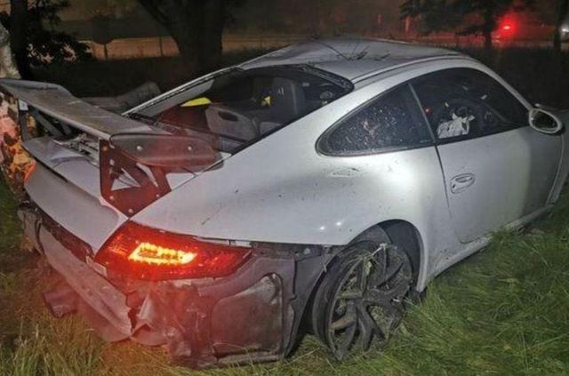 Переможець по житті: підліток викрав батьківський Porsche і розбив його - фото 418534