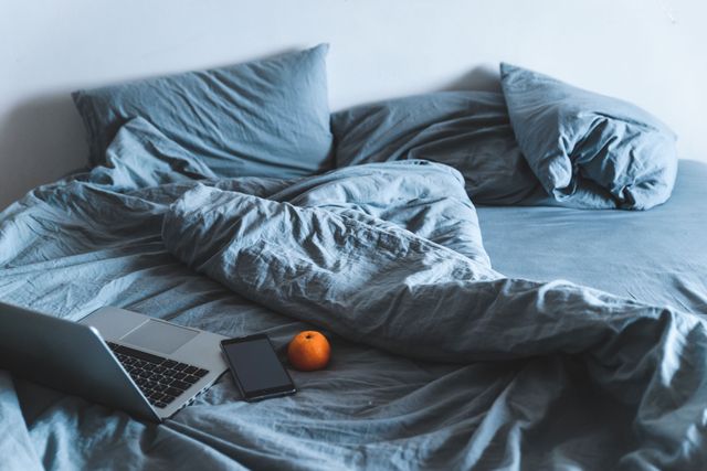 Не намагайтесь працювати з ліжка - фото 419002