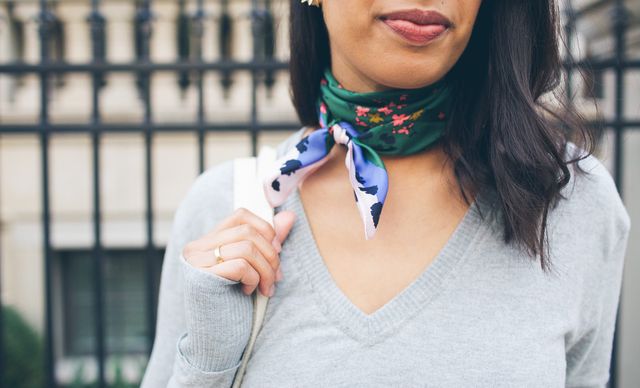 Змочіть хустинку у воді - фото 419044