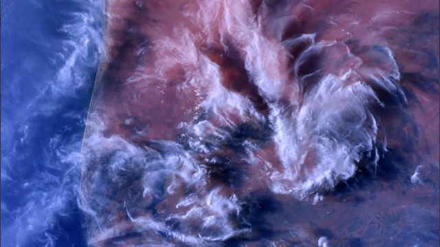 У NASA показали найзахопливіші фото, які зробили під час історичної місії SpaceX - фото 419078