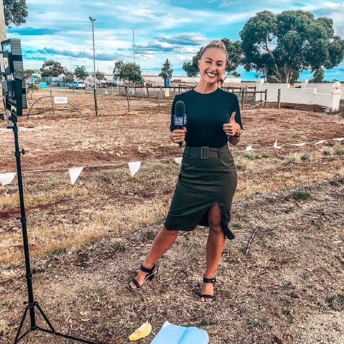 Журналістка випадково вилаялась в ефірі і стала зіркою (відео)