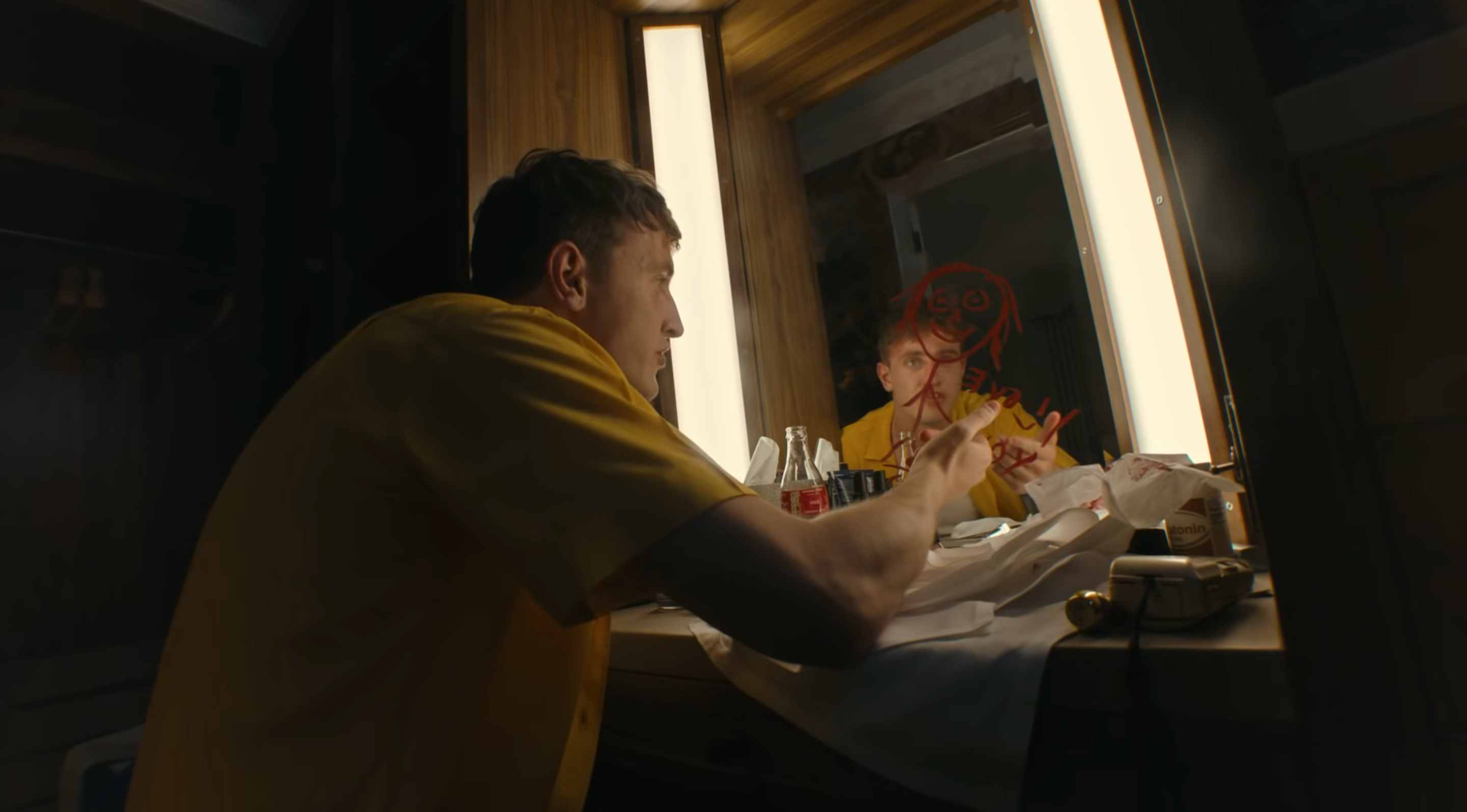 Зірка серіалу Нормальні люди знявся у новому кліпі The Rolling Stones