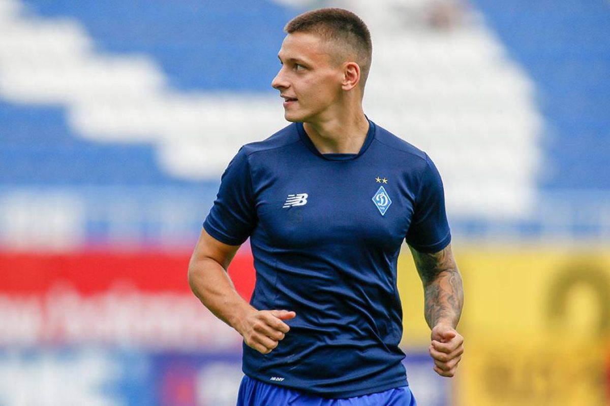 Нападник Динамо одружився з дівчиною-красунею