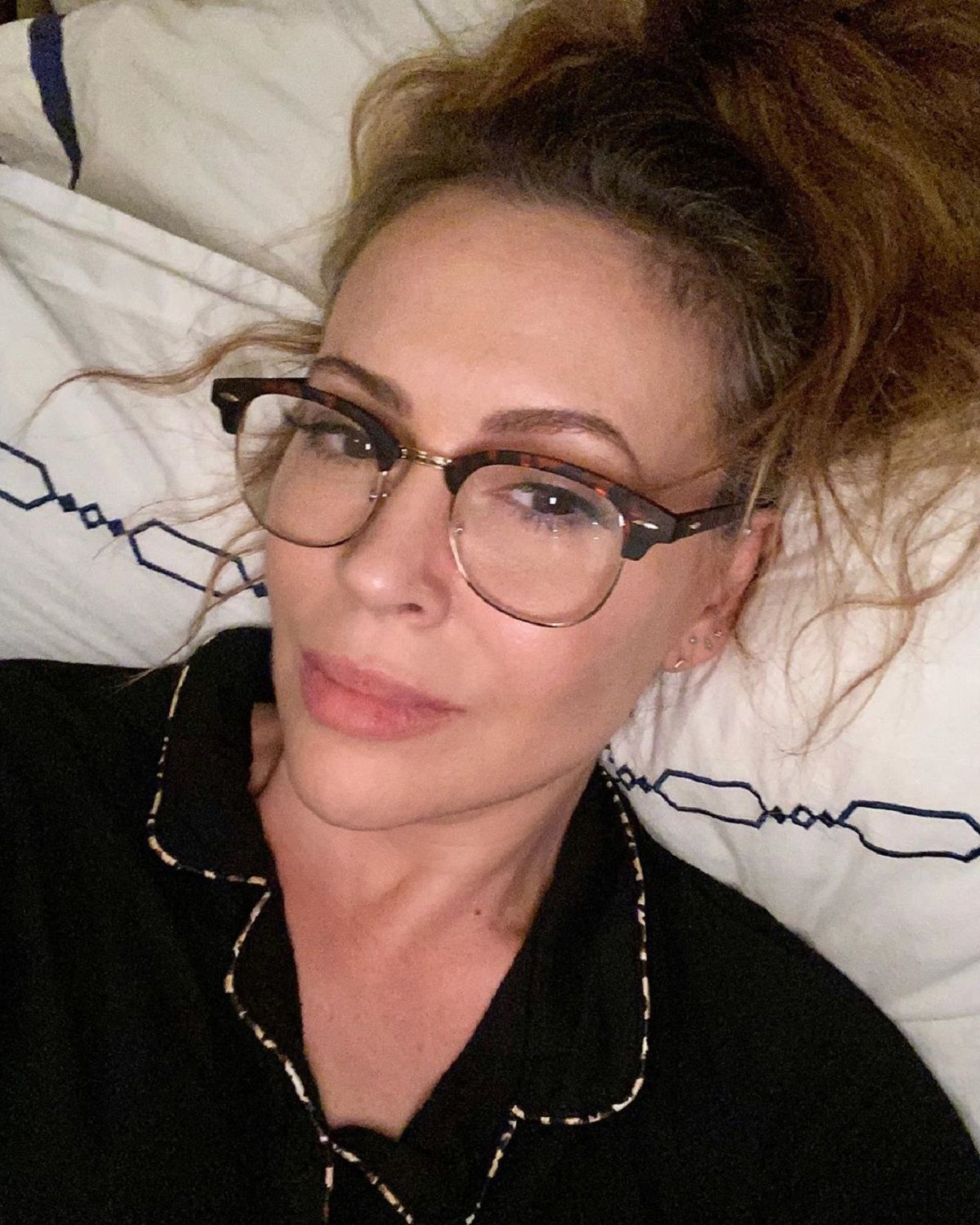 Що Covid-19 робить з волоссям: зірка серіалу "Всі жінки відьми" шокувала новим відео