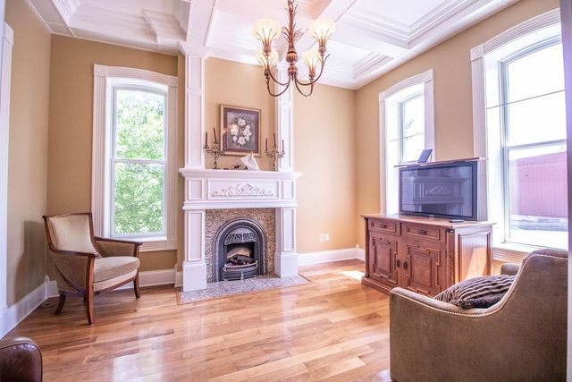 У США можна купити житловий будинок з власною в'язницею: фото - фото 420713