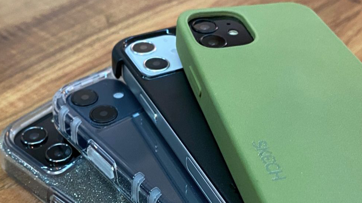 iPhone 12 показали в чохлах - фото 1
