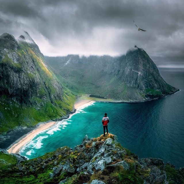 Німецький фотограф показує неймовірні мандри світом: яскраві фото - фото 421043