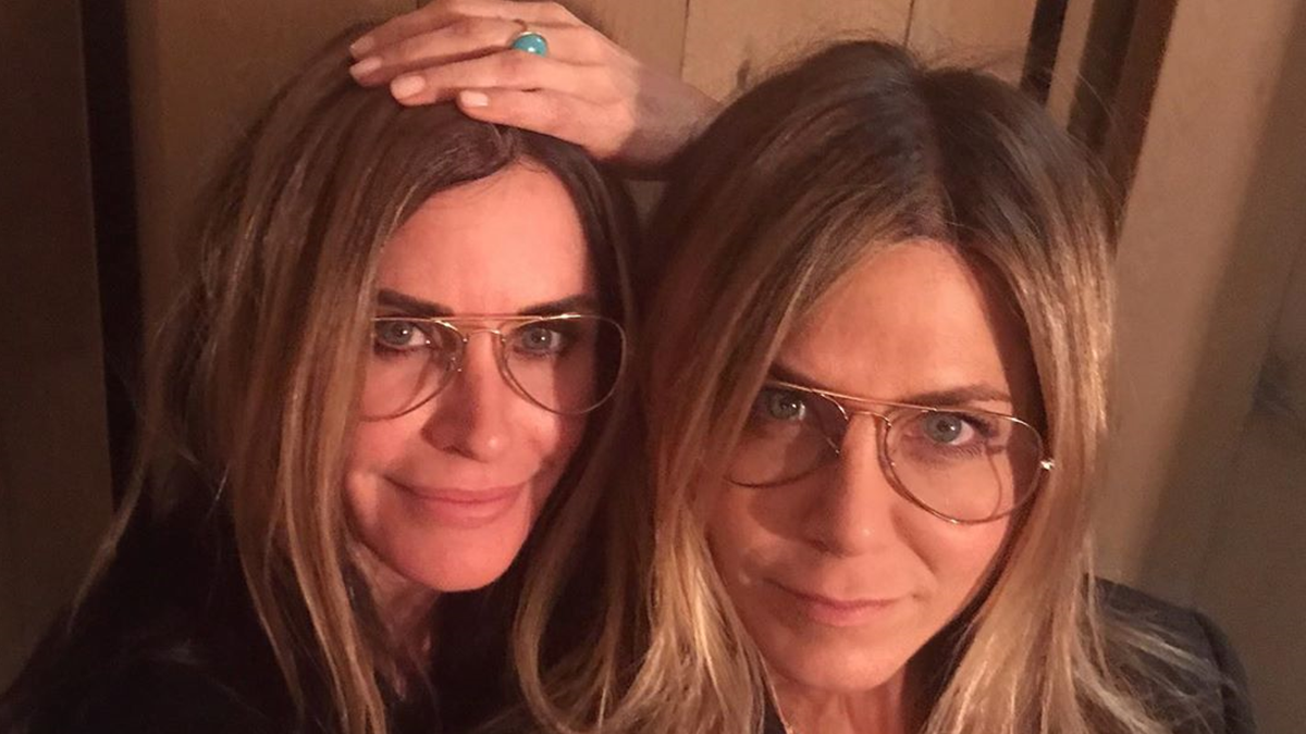 Дженніфер Еністон і Кортні Кокс - фото 1