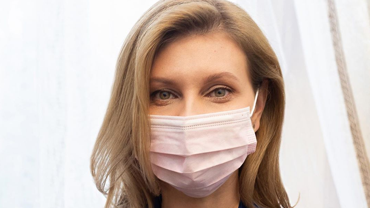 Олена Зеленська у першому дописі після паузи розповіла про COVID-19 у себе і сина