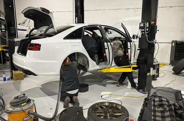 Американці на Audi A6 проїхали через всю Америку за 25 годин і побили рекорд - фото 421365