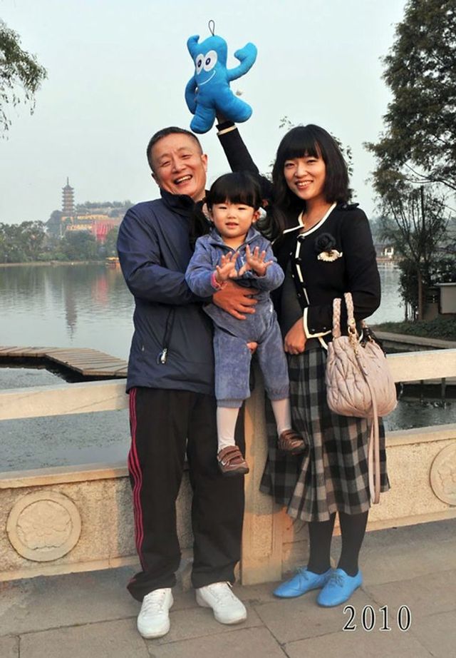 Ця сім'я 40 років робила знімки на одному і тому ж місці - фото 421471