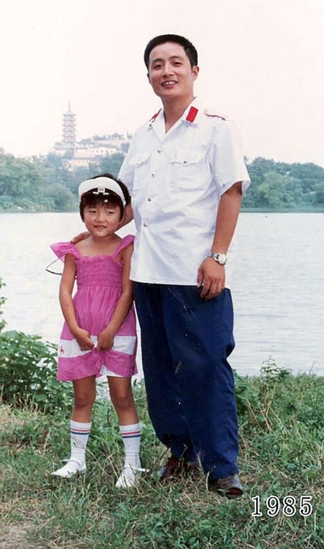 Ця сім'я 40 років робила знімки на одному і тому ж місці - фото 421474