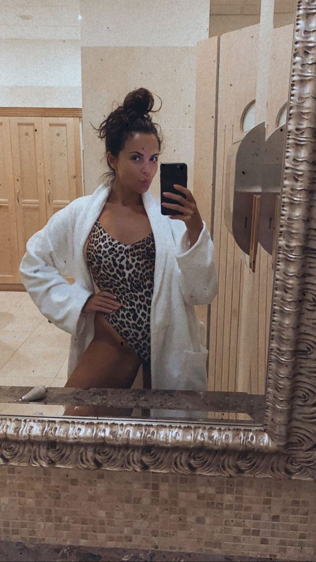 Настя Каменських спокусила мережу сексуальним фото в купальнику - фото 421555