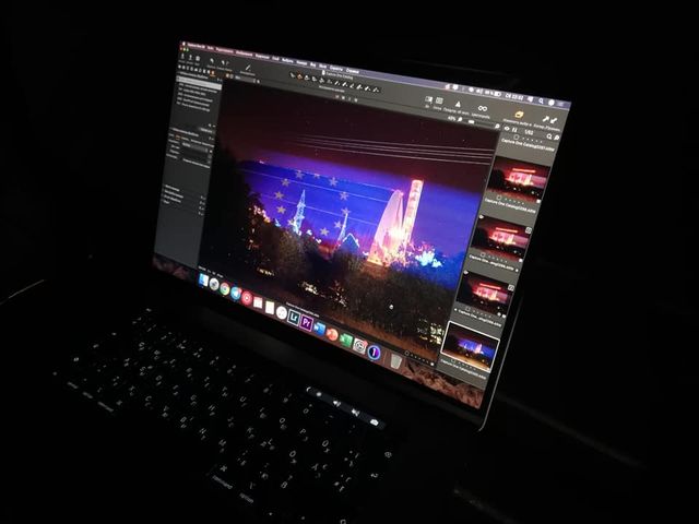 На арці ЧАЕС засяяв гігантський прапор України: фотофакт - фото 421621