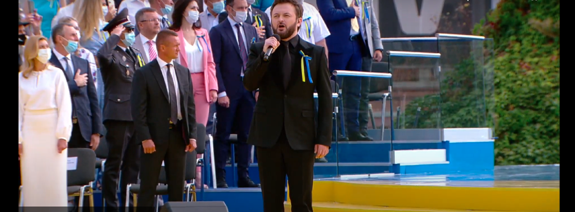 Гімн України у виконанні DZIDZIO підкорив мережу: потужне відео