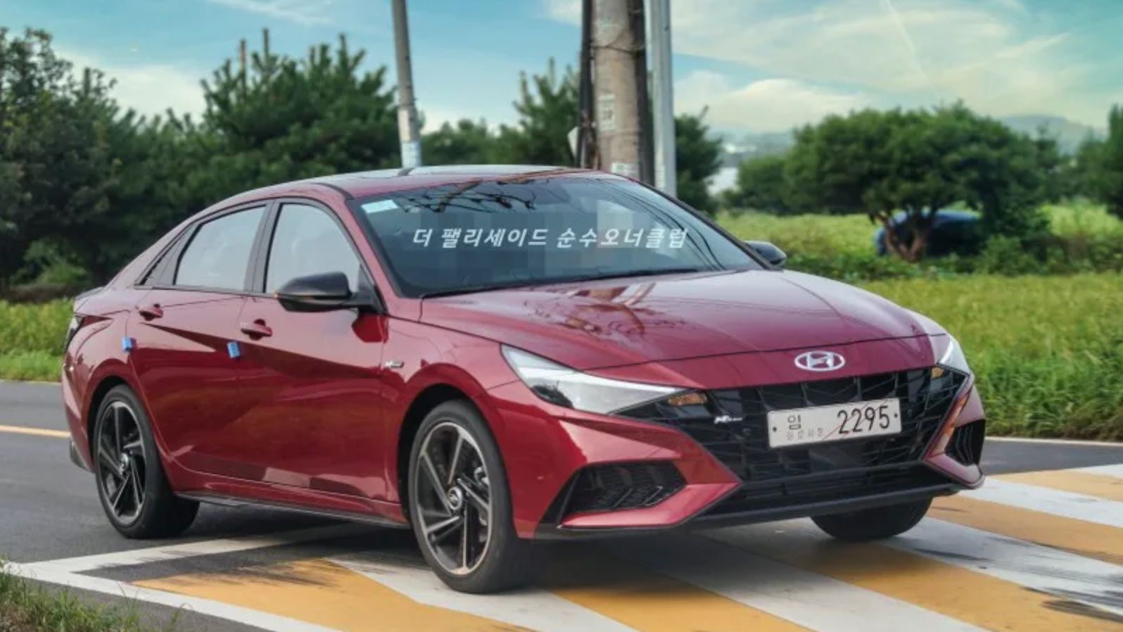 Hyundai випустив спортивну версію суперпопулярної Elantra