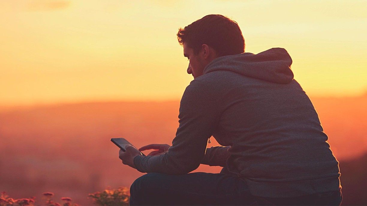 Знаки Зодіаку, яким не щастить у коханні