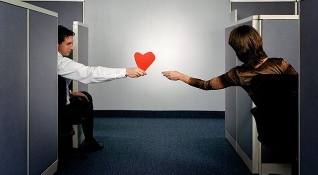 Службовий роман- фото 421887