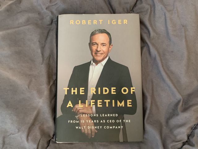 Гейтс рекомендує прочитати The Ride of a Lifetime - фото 421907