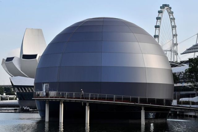 Apple відкриває перший у світі фірмовий магазин на воді - фото 421920