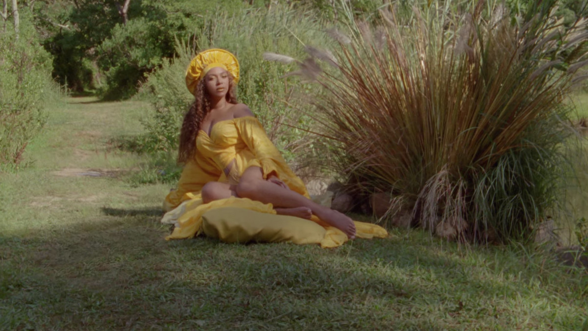 Beyonce випустила свіжий кліп Brown Skin Girl - фото 1