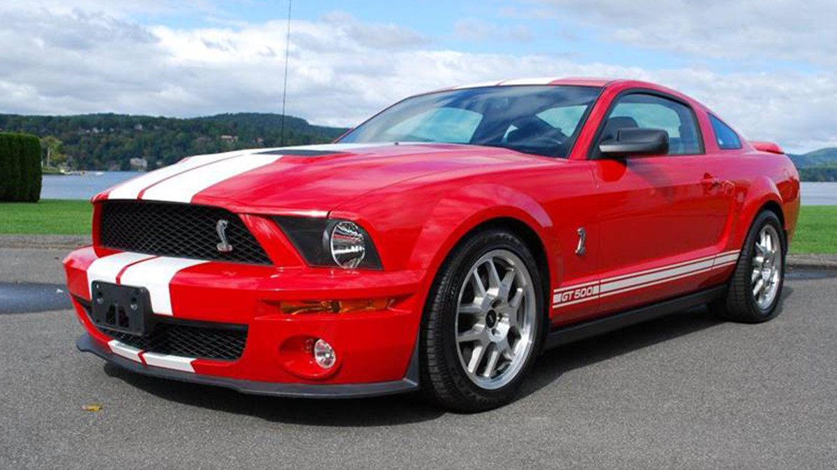 Ford Mustang Shelby GT500 - фото 1